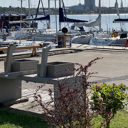 Boat House Bateau-hôtel